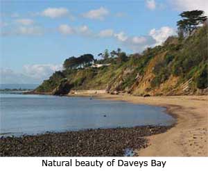 Daveys Bay